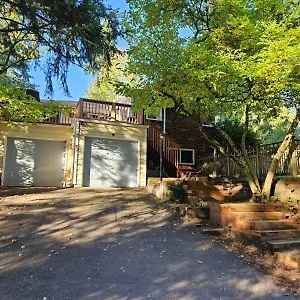 Furnished 1br With Equipped Office- North Seattle