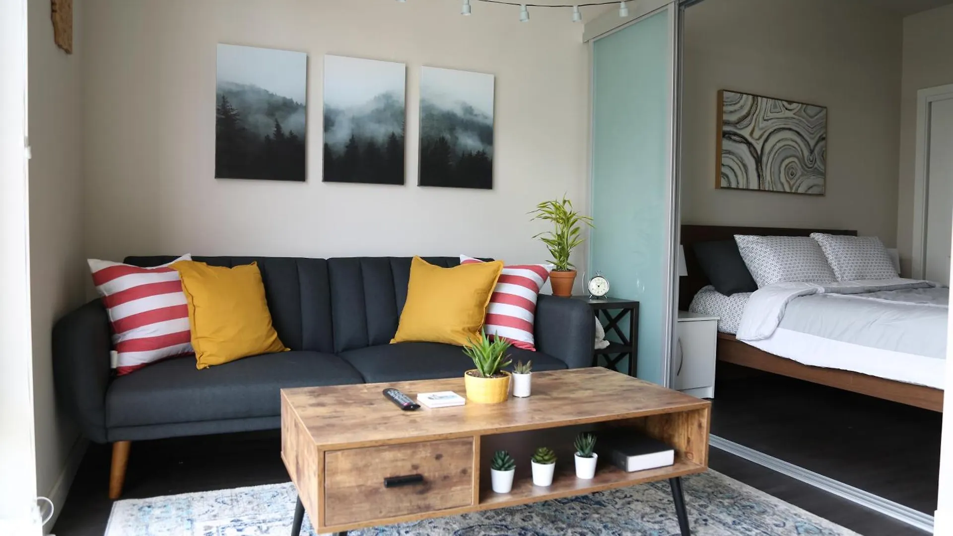 Queen Anne Abode - 1 Block From Cpa! - Free Parking! Seattle