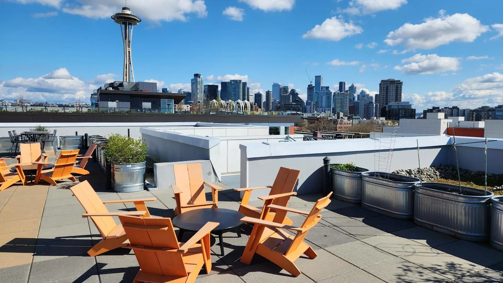 Apartment Queen Anne Abode - 1 Block From Cpa! - Free Parking! Seattle